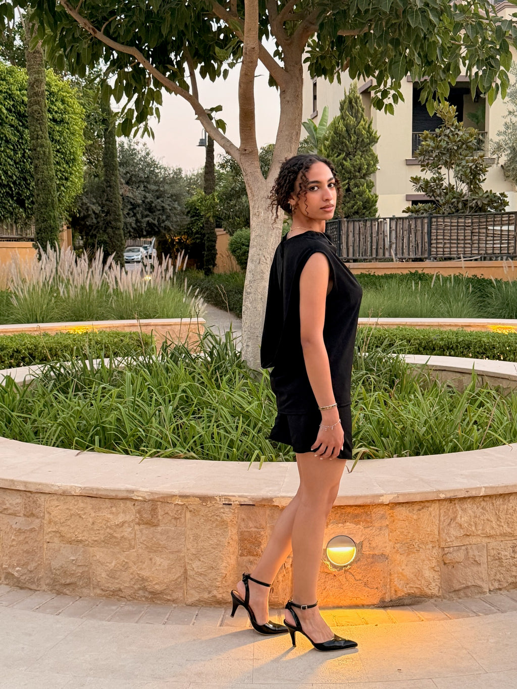 LUZA'S BLACK TOP
